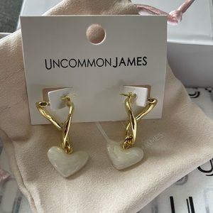 Uncommon James Caged Up Hoops